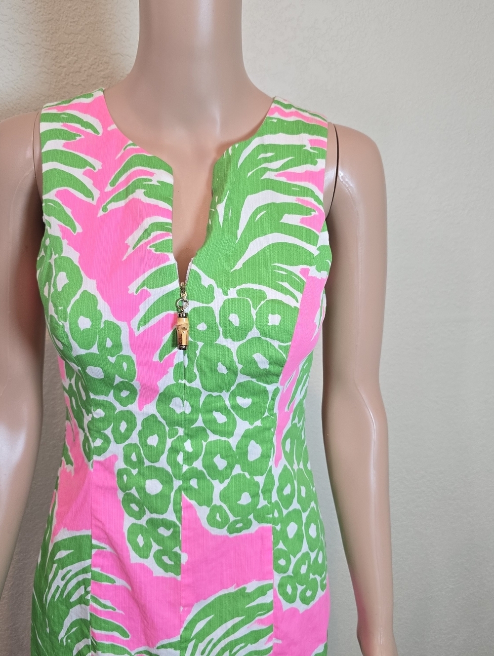 LILLY PULITZER Mila Lined Pineapple Print Shift Dress in Flamenco Size 0. - Picture 12 of 16